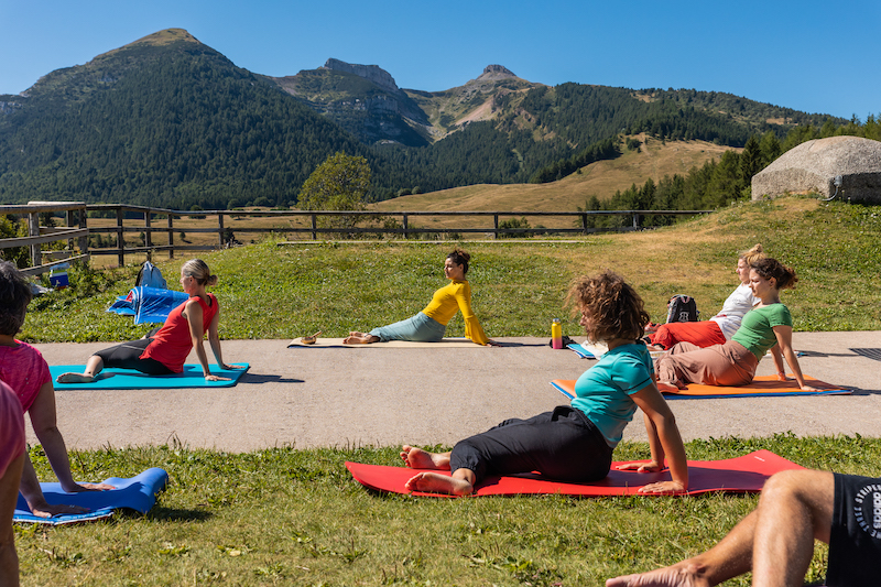 Sport sul Monte Bondone: yoga al Giardino Botanico Alpino e trekking alla Terrazza delle Stelle 1